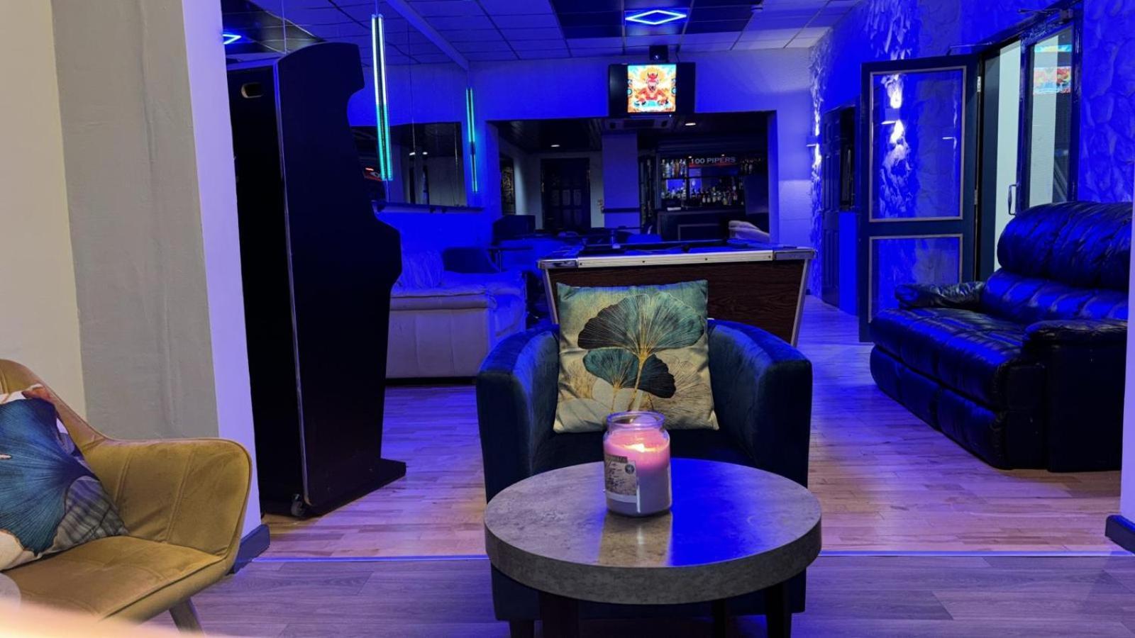 100 Pipers Couette-café Blackpool