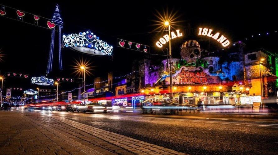 100 Pipers Couette-café Blackpool