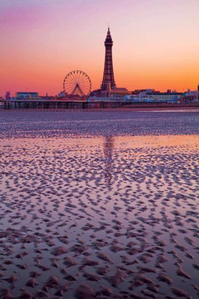 Couette-café 100 Pipers Blackpool